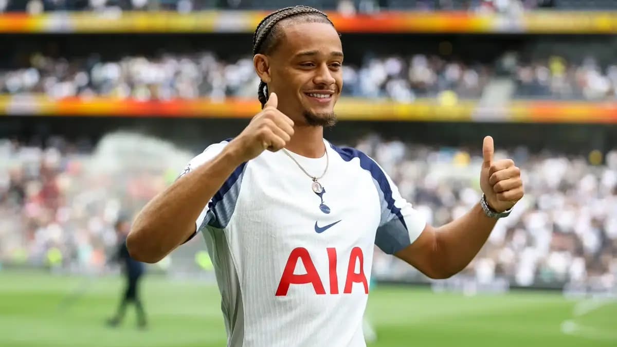 تشافي سيمونز