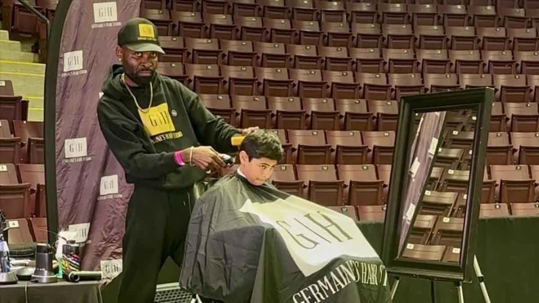 قصة شعر في منتصف مباراة توني