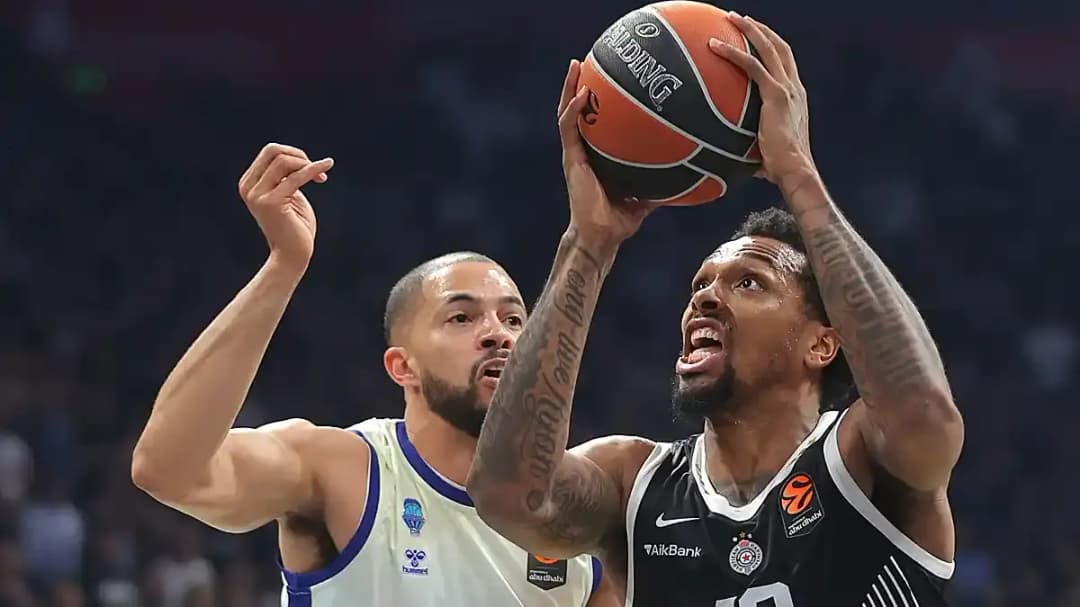 داريوس تومسون ضد بارتيزان