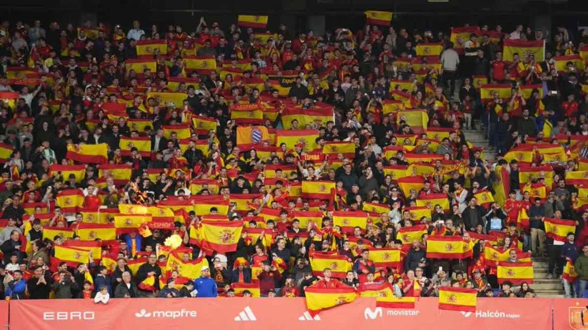 مبارة إسبانيا-مصر