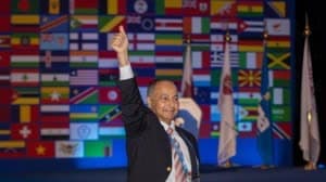 حسين المسلم هدفي تطوير السباحة 