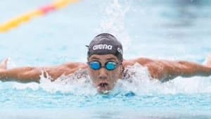 فريدة عثمان تتحدى وعكتها الصحية 