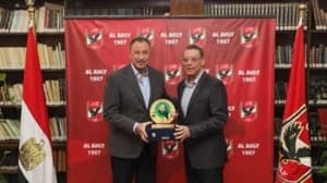 رئيس الاتحاد يشيد بالأهلي