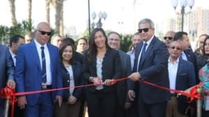 وزير الرياضة يفتتح مجمع فريدة عثمان