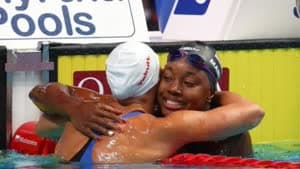 سيمون مانويل تحصد ذهبية 100 متر حرة