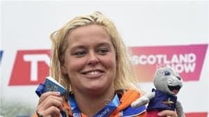 فان رويندال تخطئ المسار للمرة الثانية