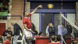 الأهلي يواجه بتروجيت