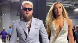 جيك بول وصديقته