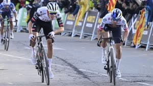 أيوسو يتصدر فولتا أ كاتالونيا