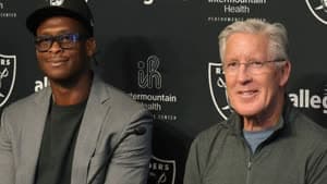 جينو سميث وبيت كارول