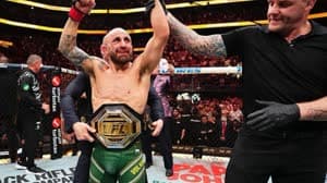 فولكانوفسكي يستعيد لقب وزن الريشة