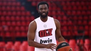 كينان إيفانز