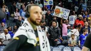 ستيفن كاري على مقاعد البدلاء