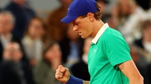 يانيك سينر في افتتاح رولان جاروس