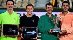 انتهت محاولة جو سالزبوري ونيل سكوبسكي في أن يصبحا أول بطلين بريطانيين في منافسات الزوجي في بطولة فرنسا المفتوحة منذ عام 1933 بخيبة أمل بعد هزيمتهما 6-0 و6-7 (5-7) و7-5 على يد مارسيل جرانويرس وهوراسيو زيبالوس في المباراة النهائية.