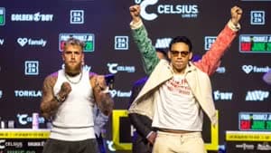 جوليو سيزار تشافيز جونيور - بول 