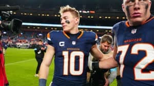 بوليس ونيكس