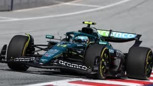  أستون مارتن