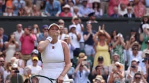 انسيموفا إلى نهائي ويمبلدون