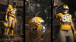 ستيلرز يرتدي الزيّ القديم