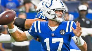 دانييل جونز