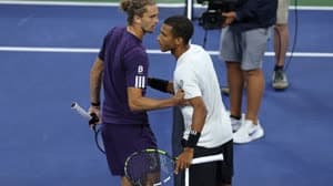 أوجيه-ألياسيم يؤجل حلم زفيريف