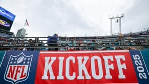 ضربة البداية