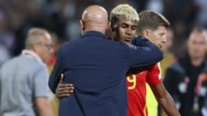 لامين يامال - إسبانيا 