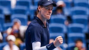 سينر إلى نصف نهائي بكين