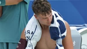 هولجر روني يتم فحصه