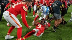 ضربة براين برانش لجوجو سميث-شوستر