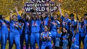 سيدات الهند يتوجن