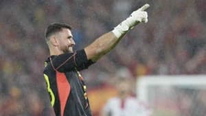 أوناي سيمون