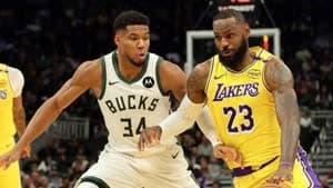 يانيس أنتيتوكونمبو وليبرون جيمس