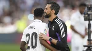 أربيلوا، و فينيسيوس