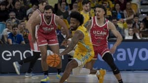 برايان أنغولا