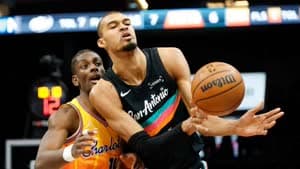 فيكتور ويمبانياما.