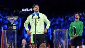 الكاراز يتوج بلقب استراليا