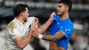 كيفن ستوغر وإكسيكيل بالاسيوس