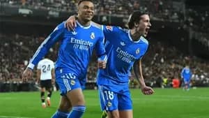 كاريراس ومبابي