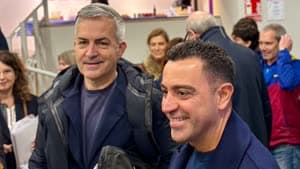 تشافي هيرنانديز مع فيكتور فونت