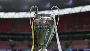 مجسم كأس دوري أبطال أوروبا