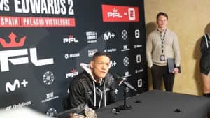 كوستيلو فان ستينيس.