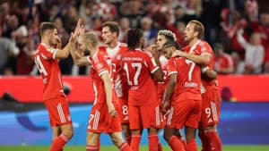 هاري كين وأوليز ولويس دياز.