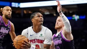 فريق ديترويت بيستونز ضد مينيسوتا تمبروولفز