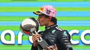 كيمي أنتونيللي يفوز في جائزة اليابان