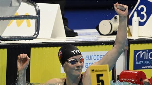 البريطانية داوسون تفوز بسباق 100 متر