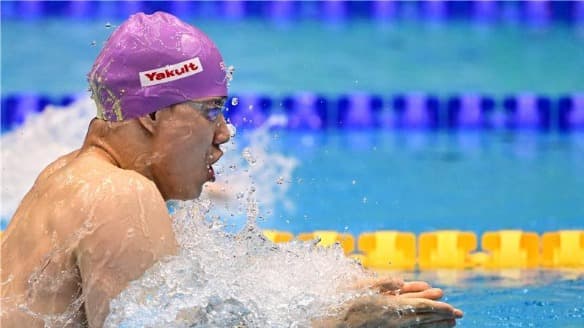 كين يهدي الصين لقبها الأول