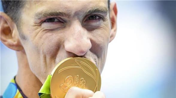 مايكل فيلبس : فكرت في الانتحار