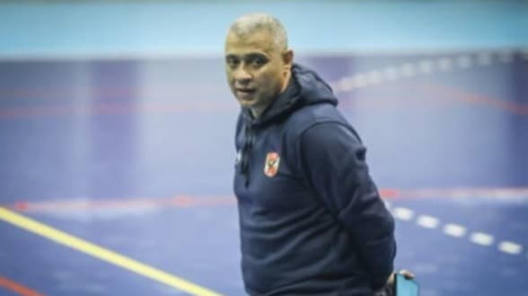 مصيلحي يهدد لاعبي الأهلي